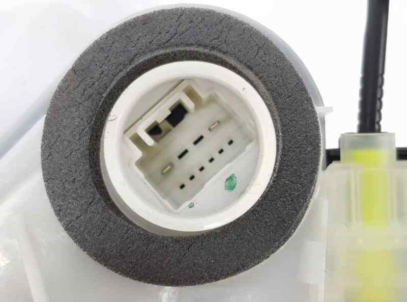 CERRADURA PUERTA TRASERA IZQUIERDA 