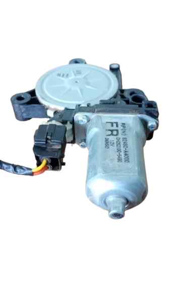 MOTOR ELEVALUNAS DELANTERO DERECHO