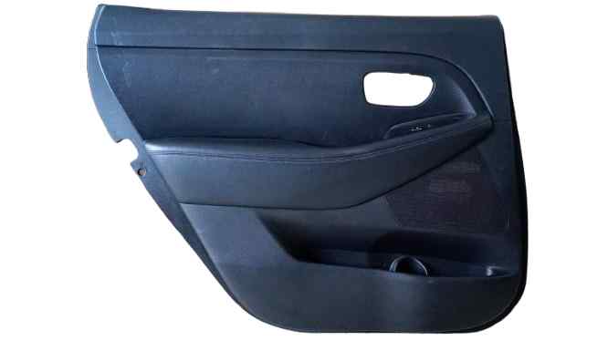 GUARNECIDO PUERTA TRASERA IZQUIERDA