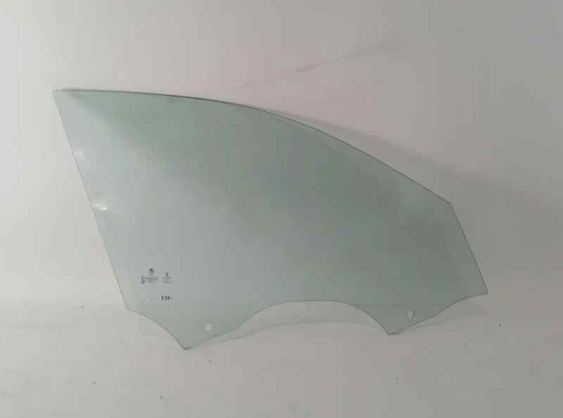 LUNA DELANTERA DERECHA