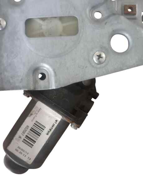 ELEVALUNAS DELANTERO IZQUIERDO