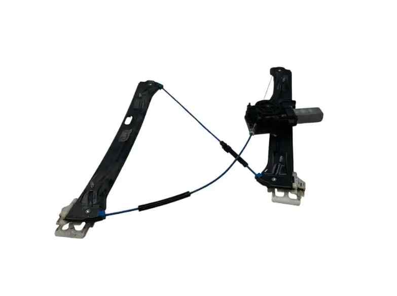 ELEVALUNAS DELANTERO DERECHO