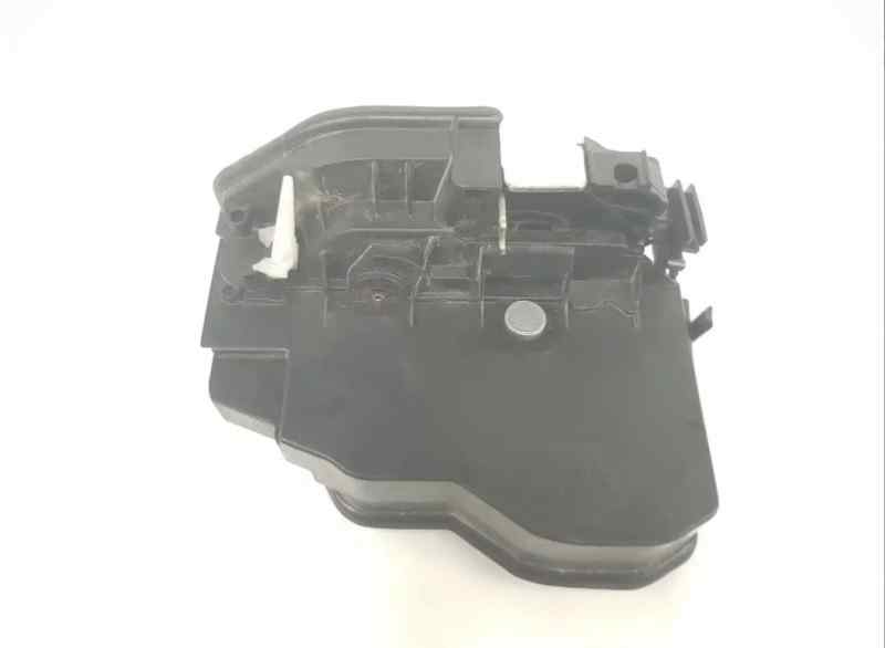 CERRADURA PUERTA TRASERA IZQUIERDA 