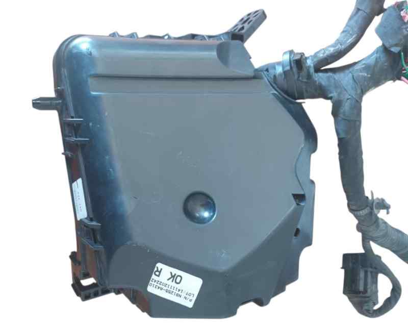 CAJA RELES - FUSIBLES