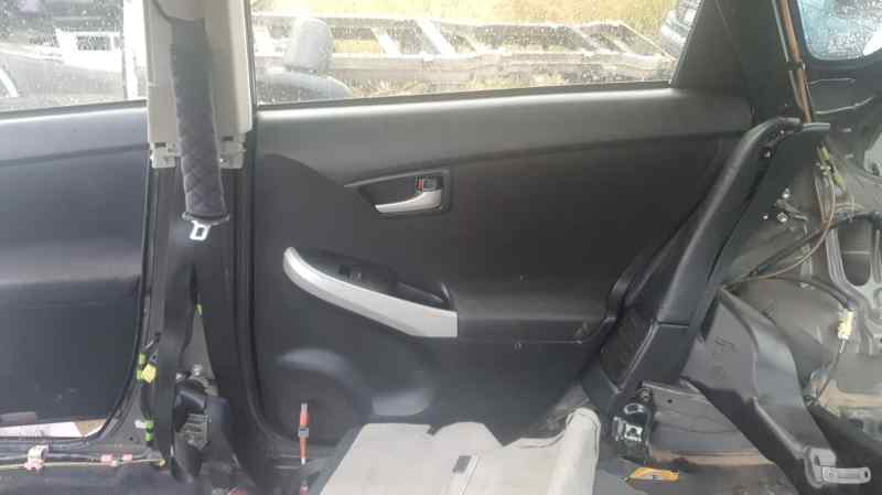 GUARNECIDO PUERTA TRASERA DERECHA