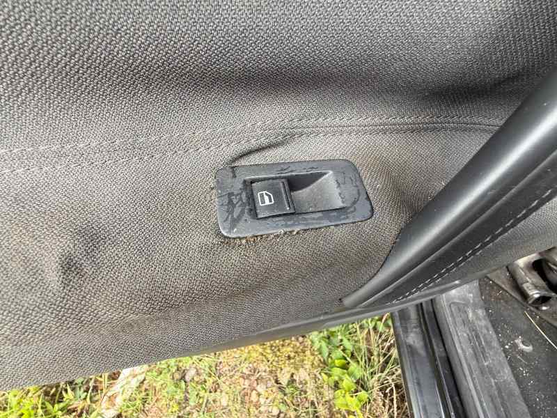 MANDO ELEVALUNAS TRASERO IZQUIERDO