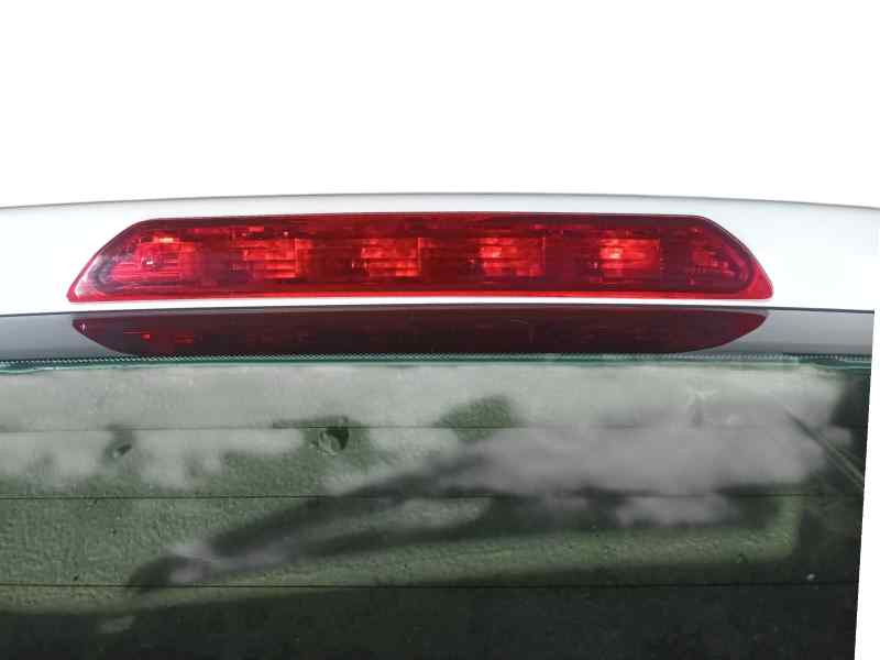 LUZ CENTRAL DE FRENO