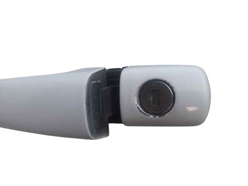 MANETA EXTERIOR DELANTERA IZQUIERDA