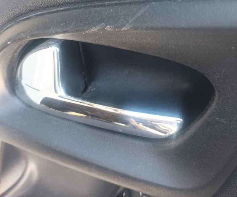 MANETA INTERIOR DELANTERA IZQUIERDA