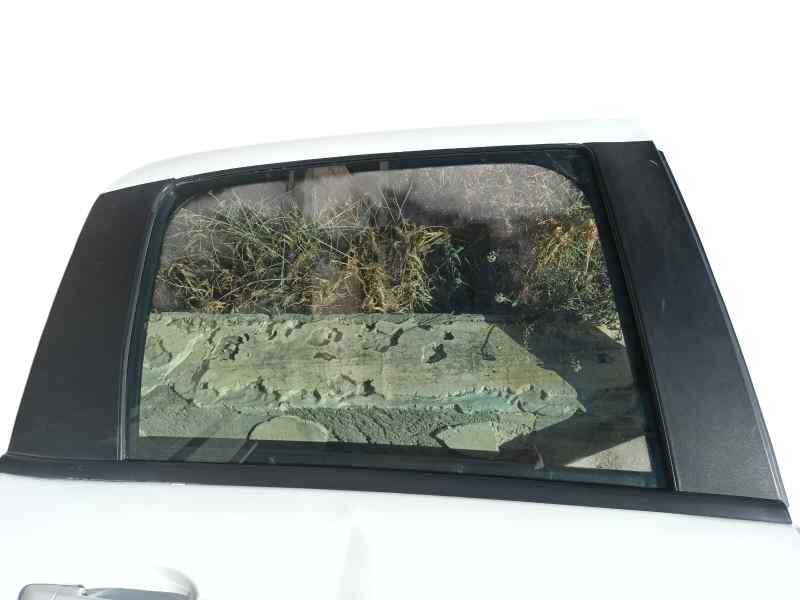 LUNA TRASERA DERECHA