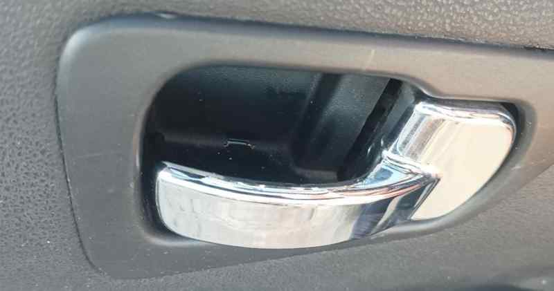 MANETA INTERIOR TRASERA DERECHA