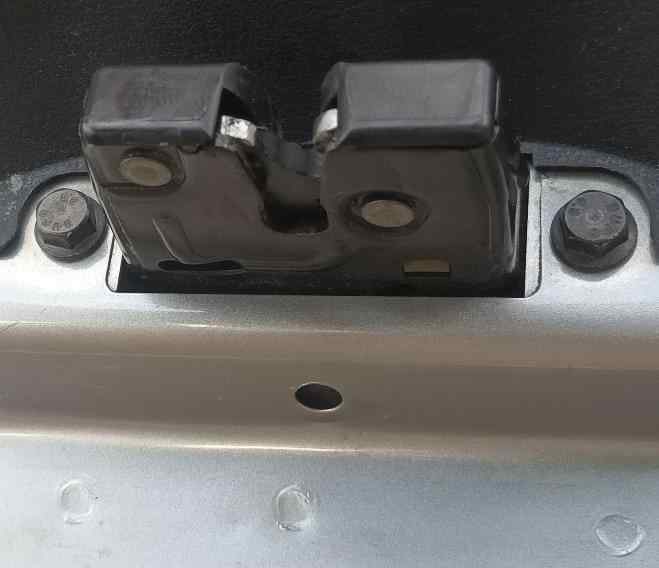 CERRADURA MALETERO - PORTON