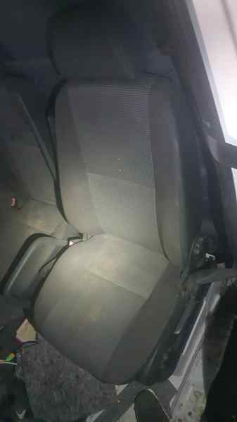 ASIENTO DELANTERO IZQUIERDO