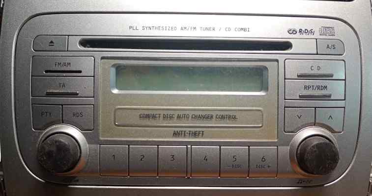 3910159J80 SISTEMA AUDIO  RADIO CD SUZUKI LIANA RH (ER)