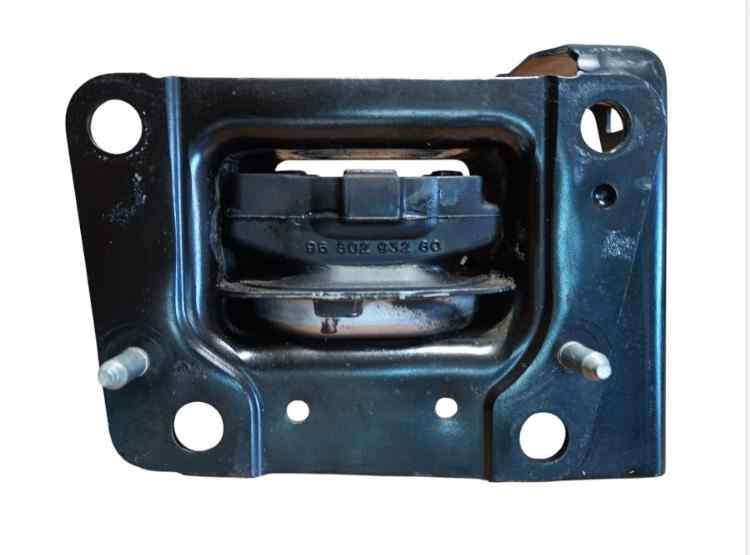 SOPORTE MOTOR IZQUIERDO