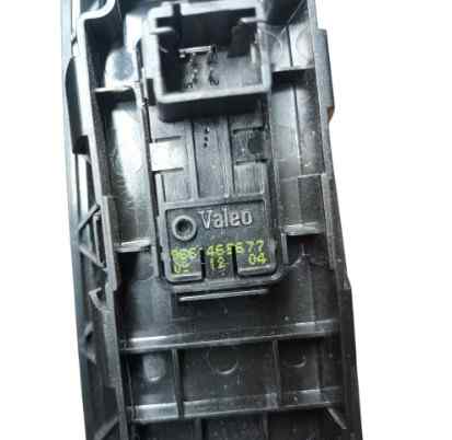 MANDO ELEVALUNAS DELANTERO DERECHO