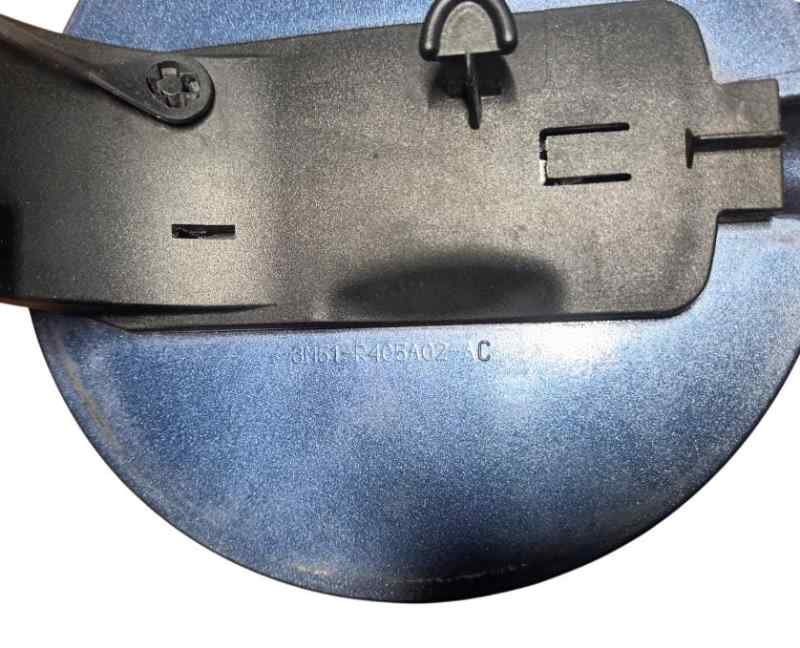 TAPA EXTERIOR COMBUSTIBLE