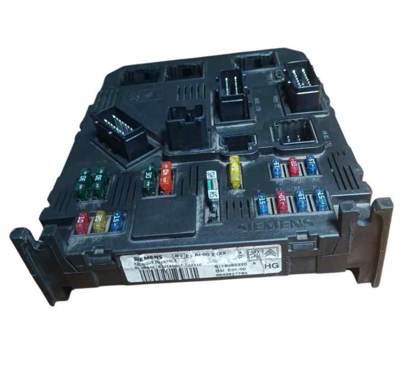 CAJA RELES  FUSIBLES