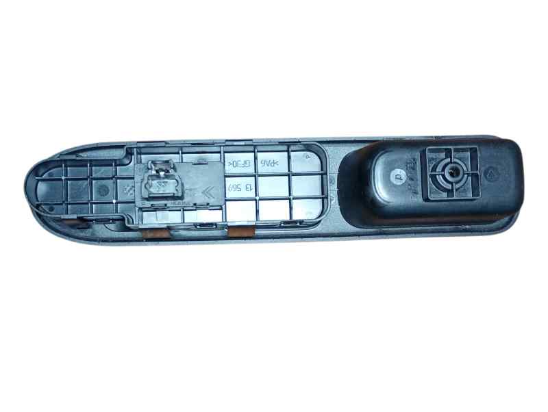 MANDO ELEVALUNAS DELANTERO DERECHO