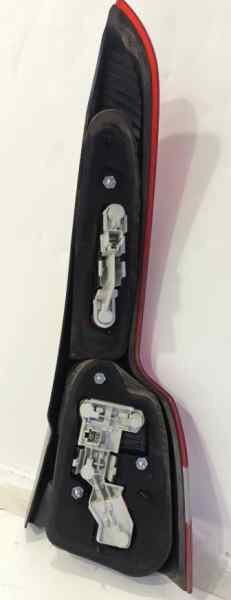 30678749 PILOTO TRASERO IZQUIERDO VOLVO V50 FAMILIAR