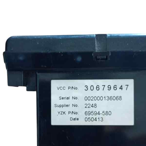 PANTALLA MULTIFUNCION VOLVO V50 FAMILIAR foto 4