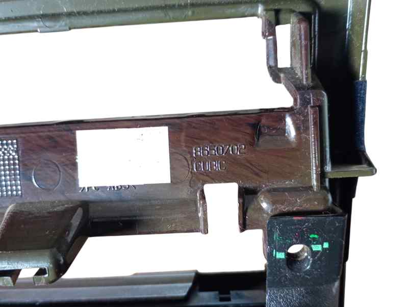 MOLDURA VOLVO V50 FAMILIAR 30755197 - 30672565 foto 4
