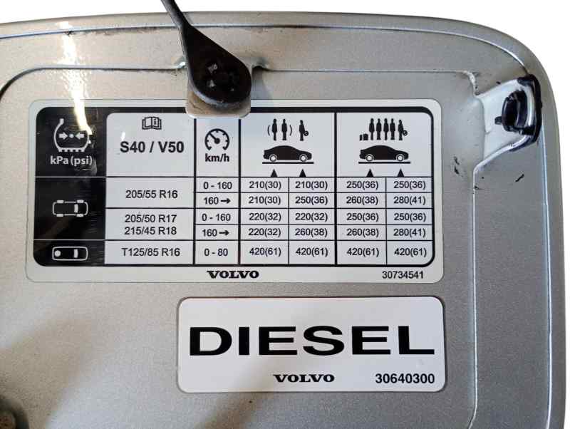TAPA EXTERIOR COMBUSTIBLE VOLVO V50 FAMILIAR