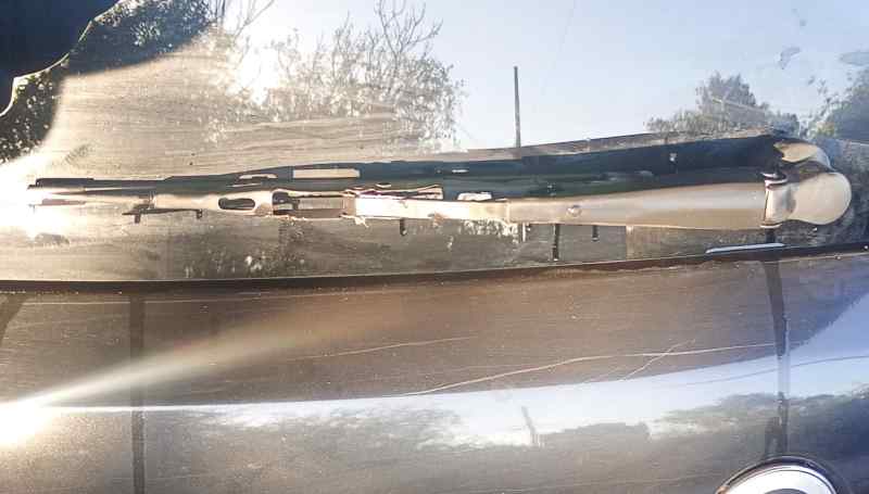 BRAZO LIMPIA TRASERO SSANGYONG RODIUS