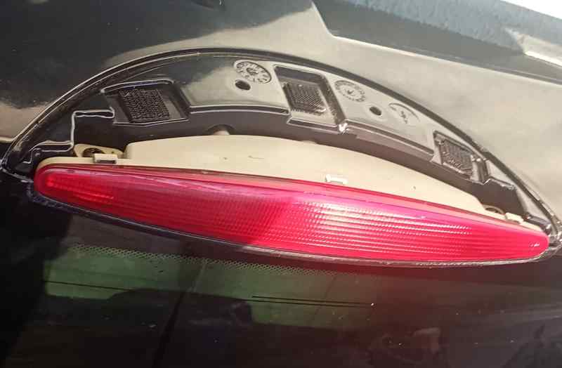 8382009050 LUZ CENTRAL DE FRENO SSANGYONG RODIUS SOLO LUZ CENTRAL FRENO