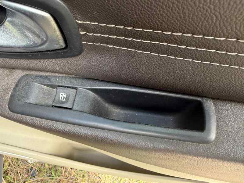 MANDO ELEVALUNAS TRASERO DERECHO RENAULT GRAND SCENIC III