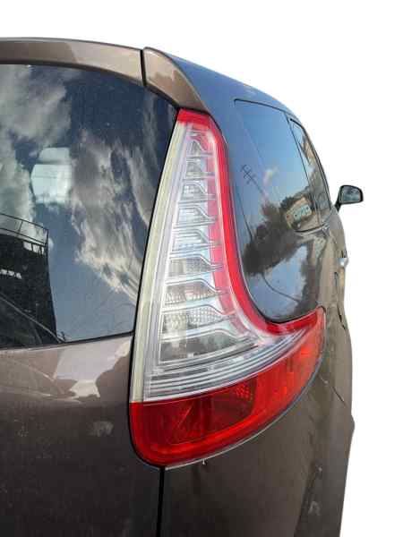 PILOTO TRASERO DERECHO RENAULT GRAND SCENIC III foto 2