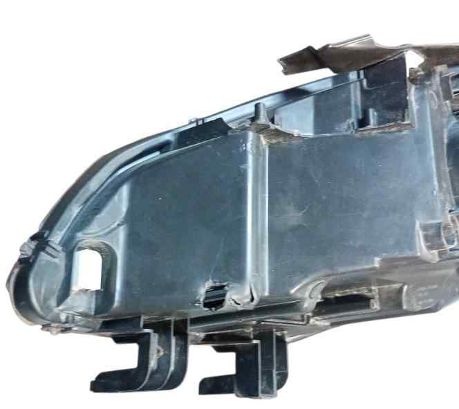 FARO DERECHO RENAULT GRAND SCENIC III PESTAÑA ROTA Y AGUJERO
