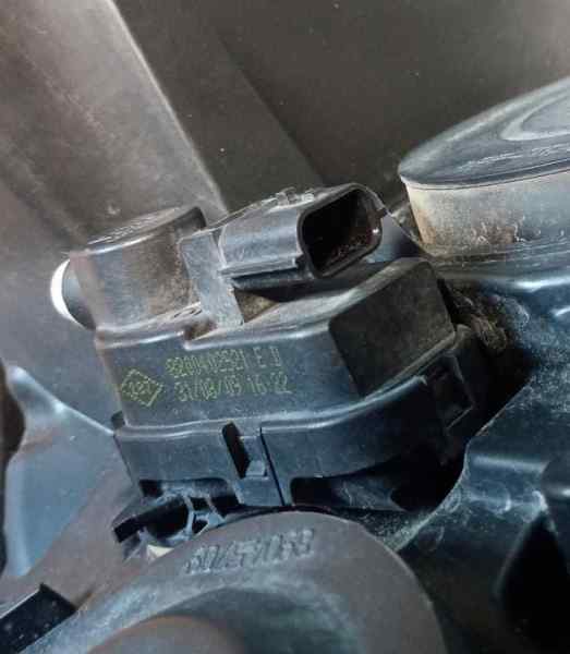FARO DERECHO RENAULT GRAND SCENIC III PESTAÑA ROTA Y AGUJERO foto 5