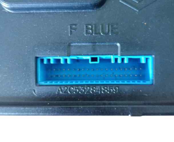 CAJA RELES FUSIBLES RENAULT GRAND SCENIC III foto 4