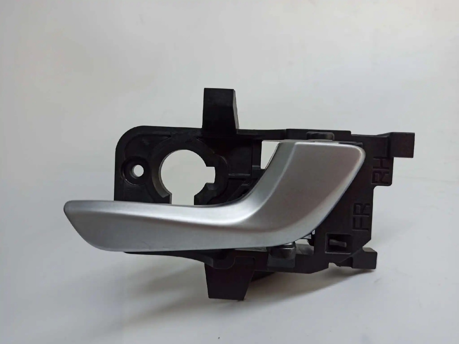 MANETA INTERIOR DELANTERA DERECHA KIA STONIC ( YB)