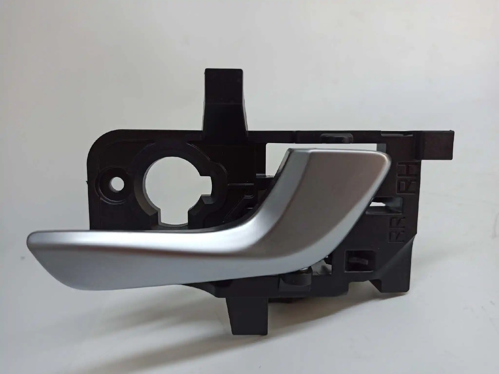 MANETA INTERIOR TRASERA DERECHA KIA STONIC ( YB)
