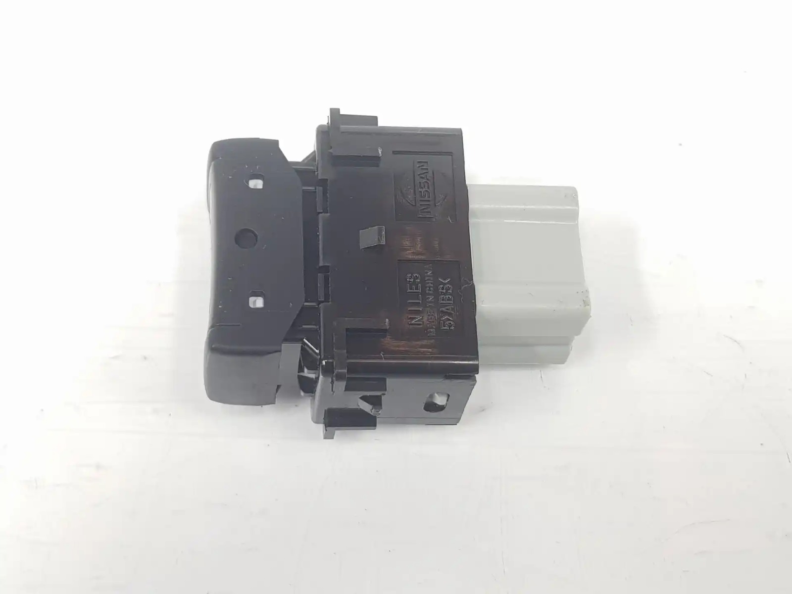 INTERRUPTOR NISSAN QASHQAI (J10) foto 2