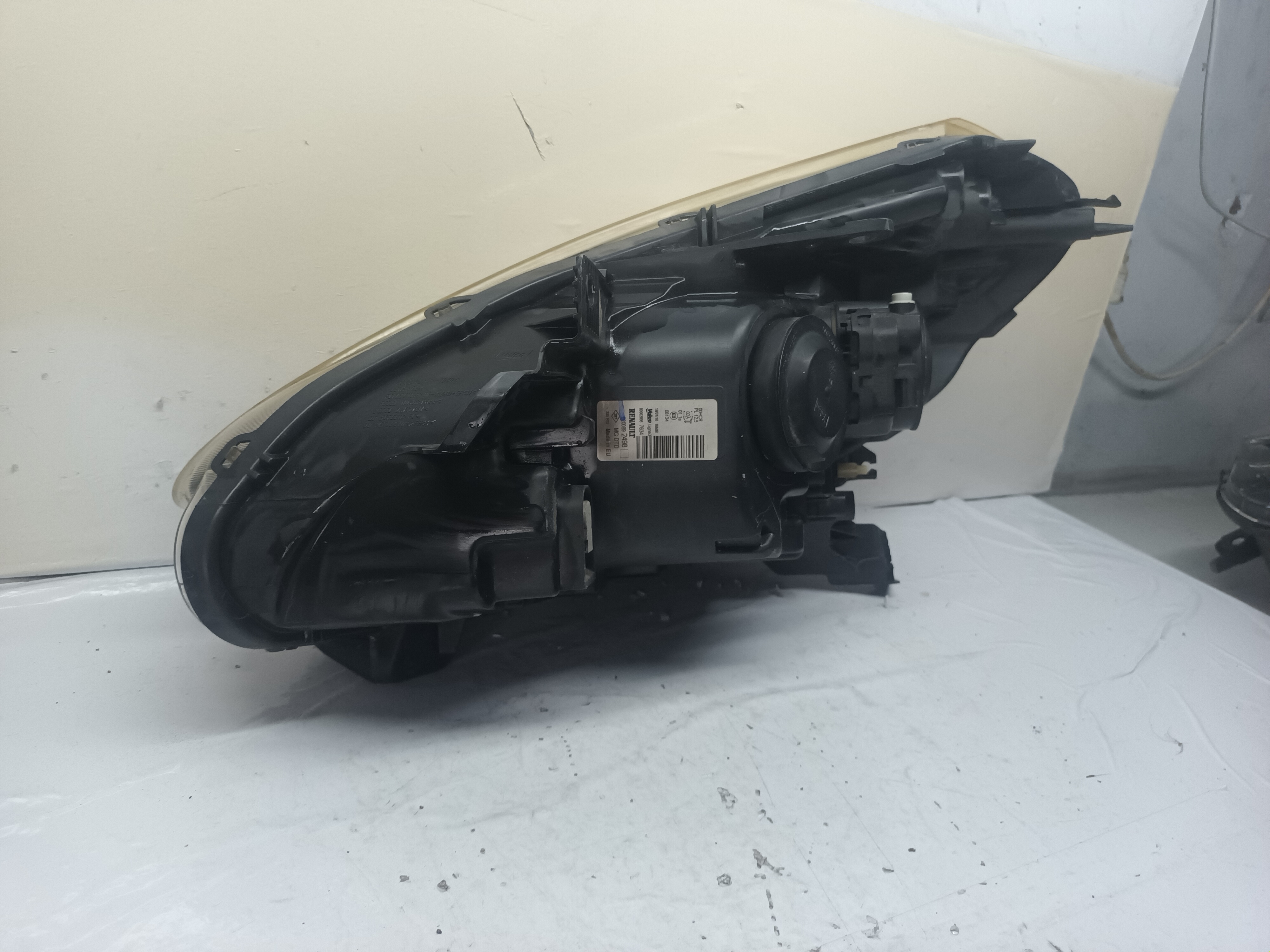 FARO DERECHO RENAULT CLIO III foto 3