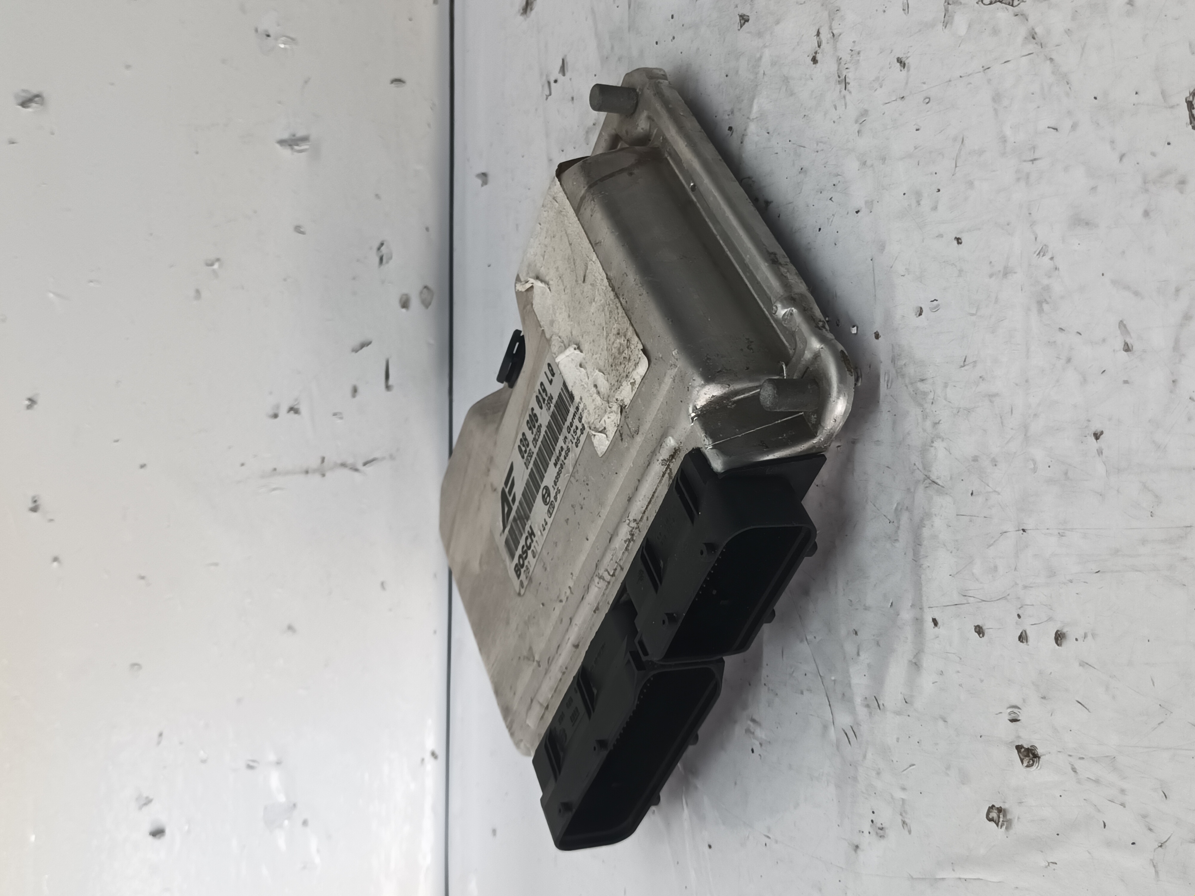 038906019LQ CENTRALITA MOTOR UCE SEAT ALHAMBRA (7V9) 0281011144