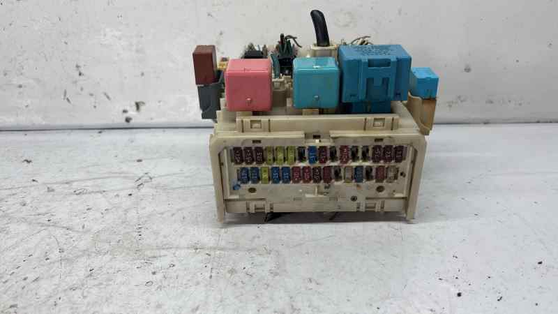 CAJA RELES / FUSIBLES