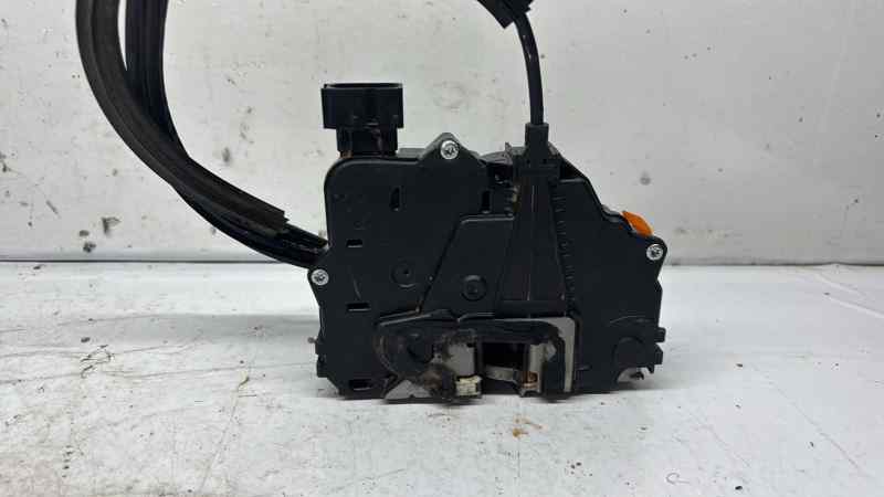 CERRADURA PUERTA DELANTERA IZQUIERDA
