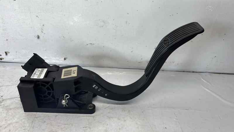 PEDAL ACELERADOR
