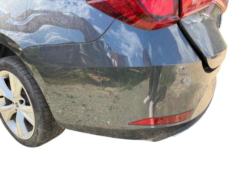 PARAGOLPES TRASERO