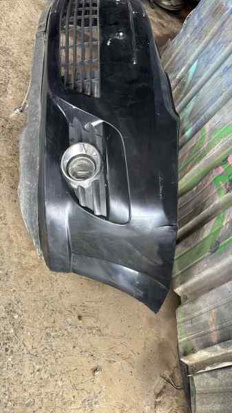 PARAGOLPES DELANTERO