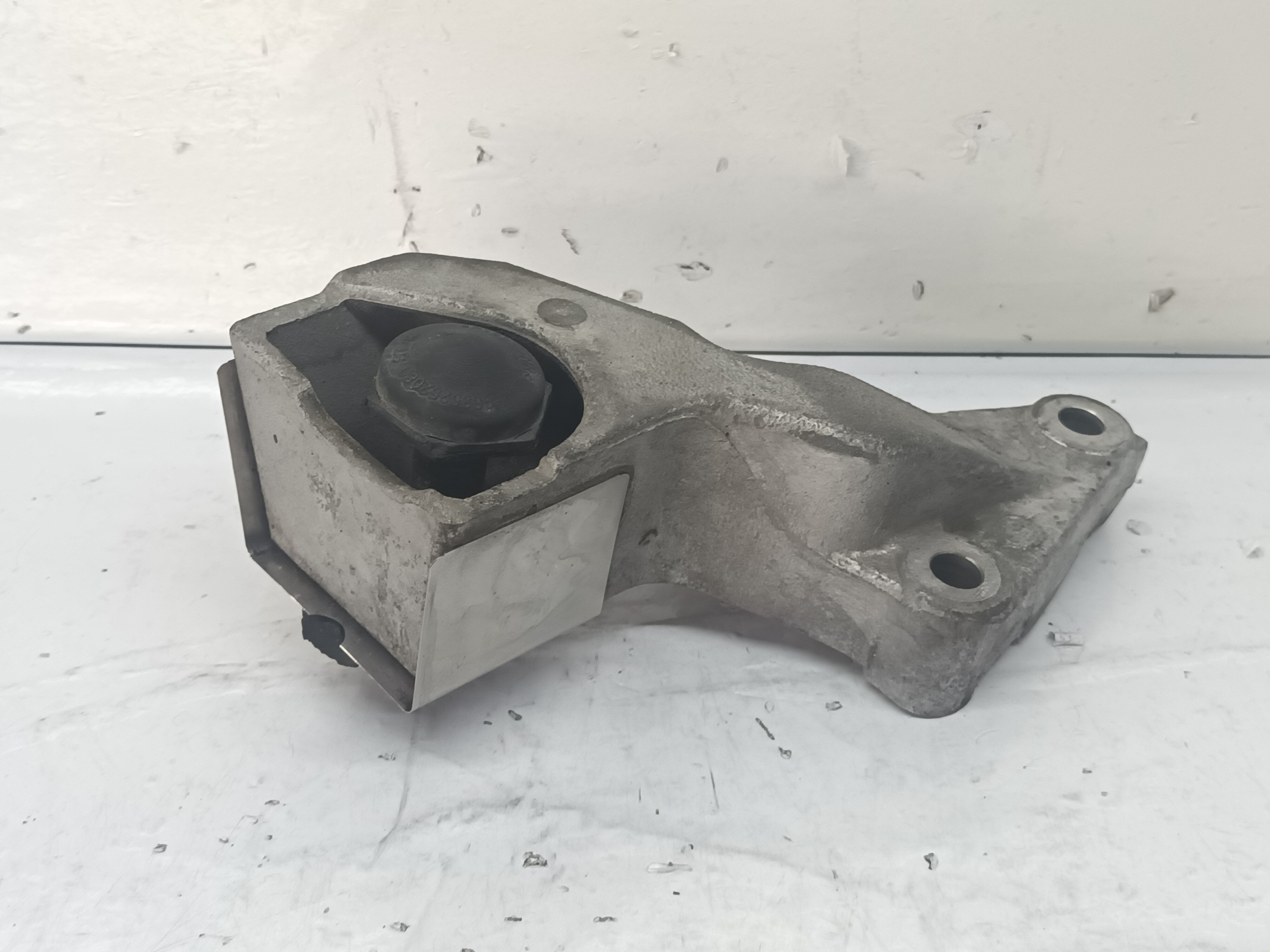 SOPORTE MOTOR IZQUIERDO BMW SERIE 3 BERLINA (E90) foto 3