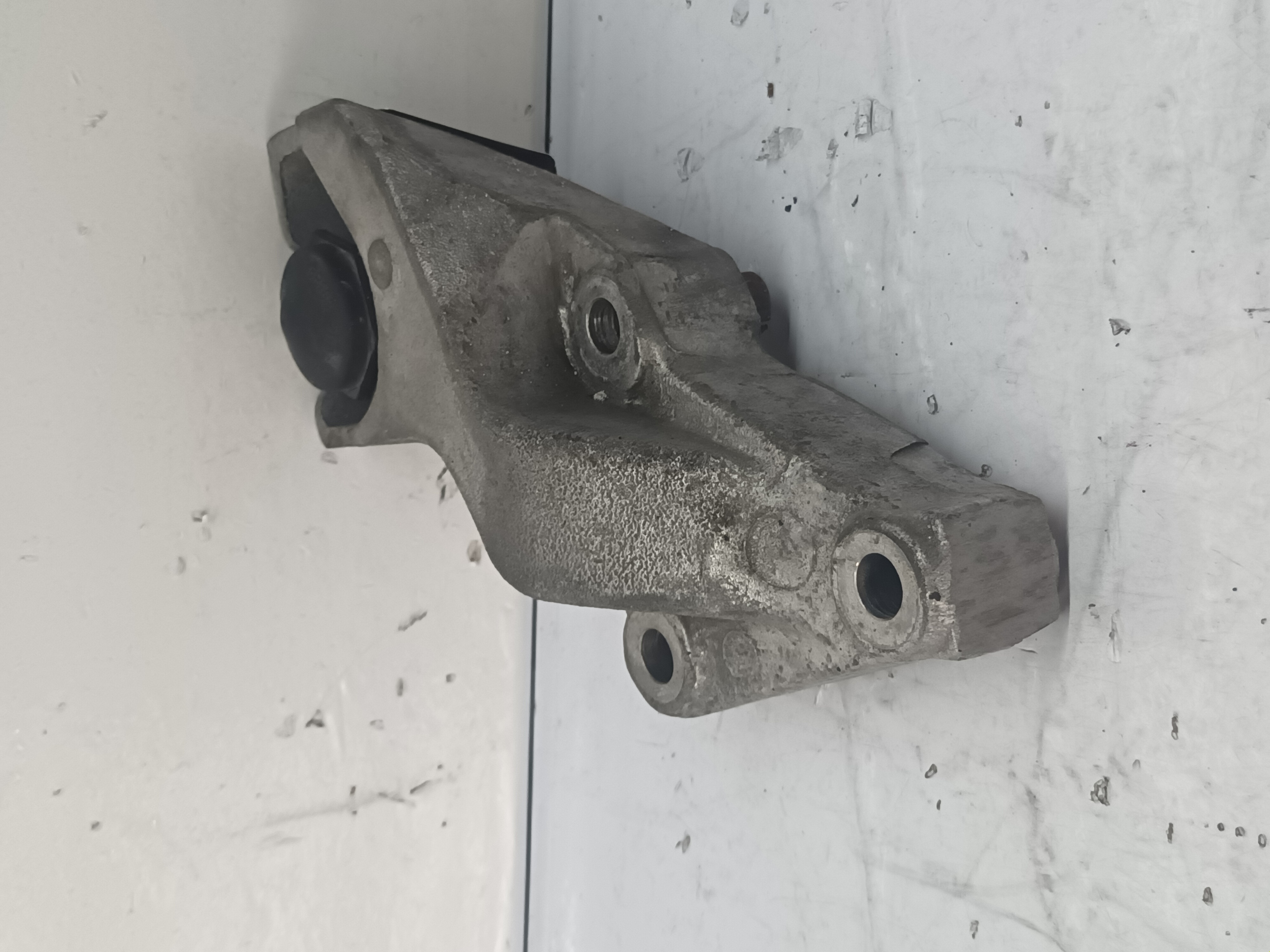 SOPORTE MOTOR IZQUIERDO BMW SERIE 3 BERLINA (E90)