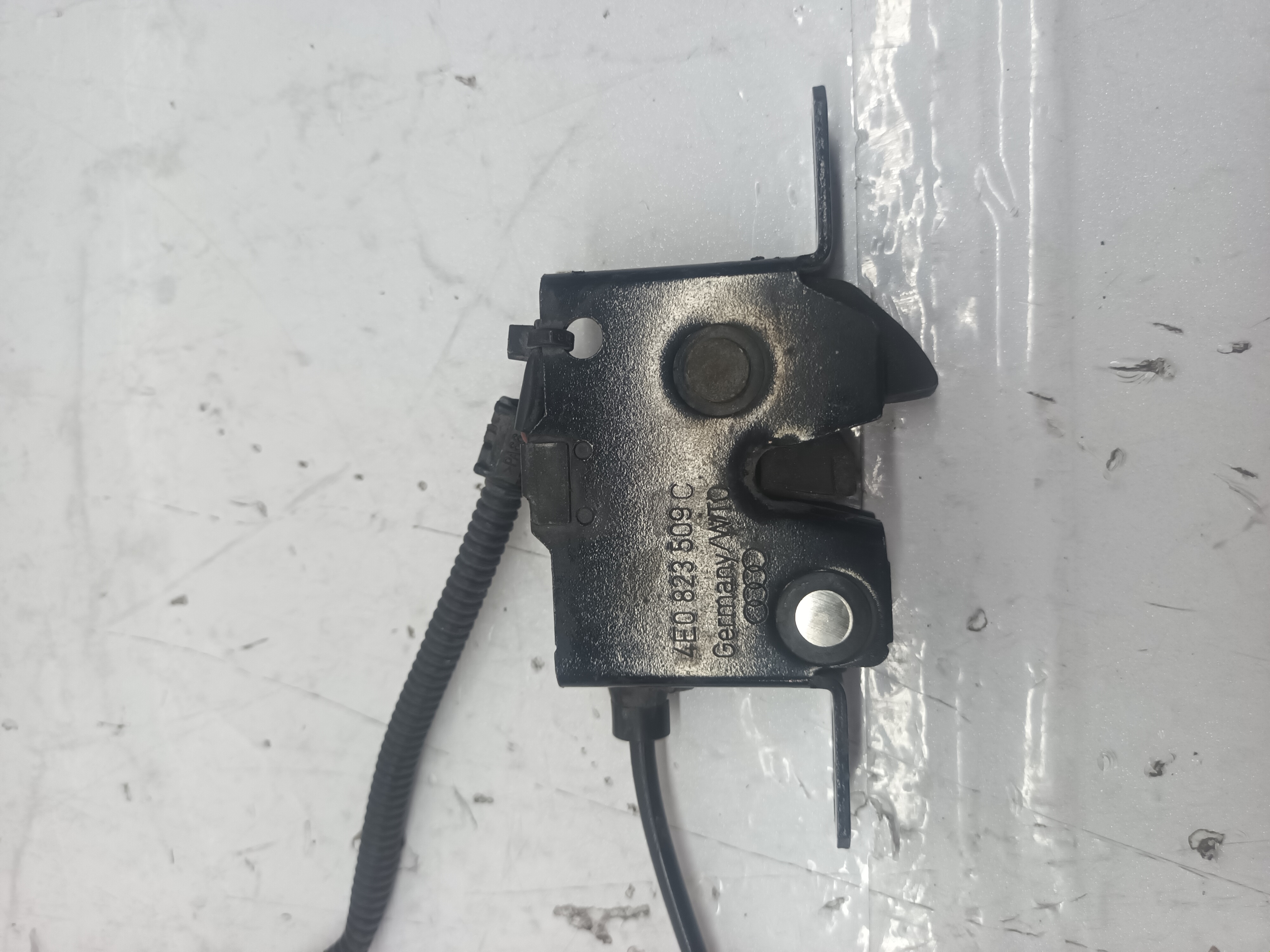CERRADURA CAPOT AUDI A6 BERLINA (4F2)