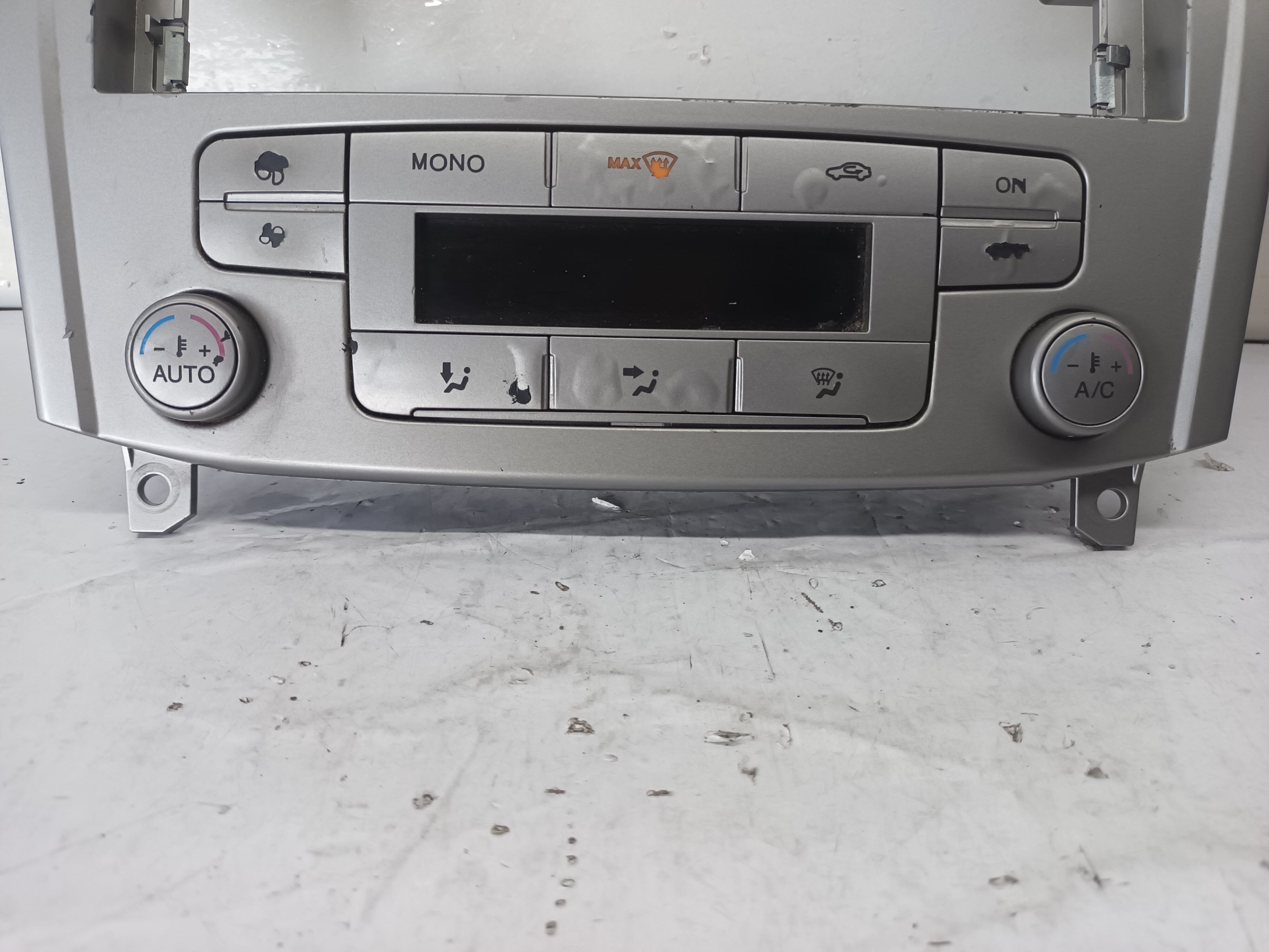 MANDO CLIMATIZADOR FORD MONDEO BER. (CA2)